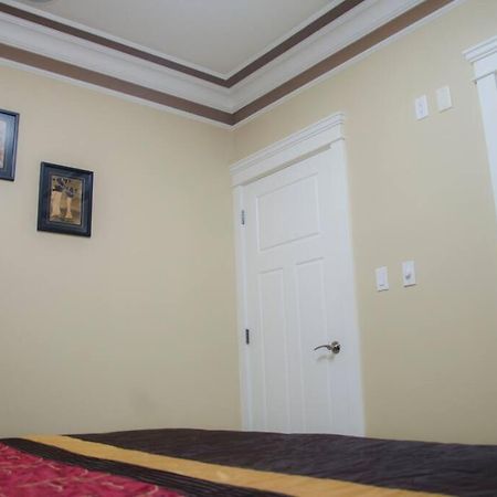 Rocky Ridge Executive Suite Victoria Bagian luar foto