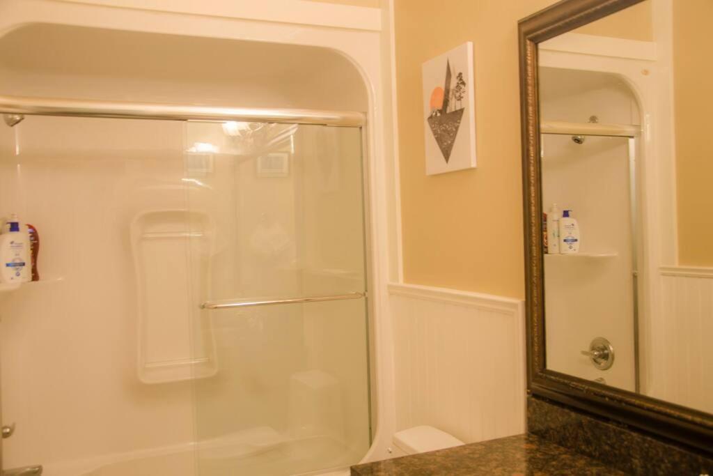Rocky Ridge Executive Suite Victoria Bagian luar foto
