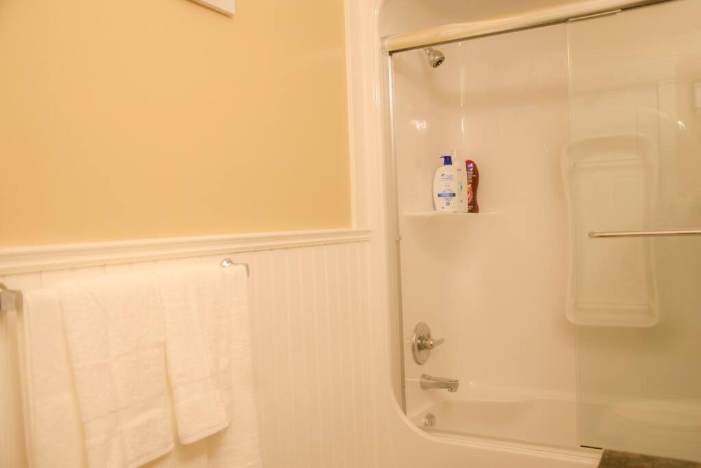 Rocky Ridge Executive Suite Victoria Bagian luar foto